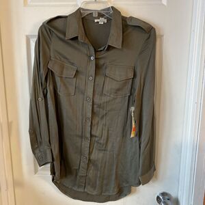Tribal. Jeans Long Sleeve Button Up Shirt Women’s Size Petite Small Green NWT